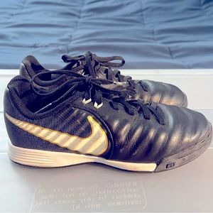 Nike Tiempo Legend 7 Academy IC – Black Lux